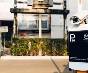 بوابات مواقف السيارات الذكية 