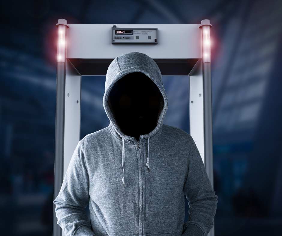 بوابات تفتيش الاشخاص في السعودية